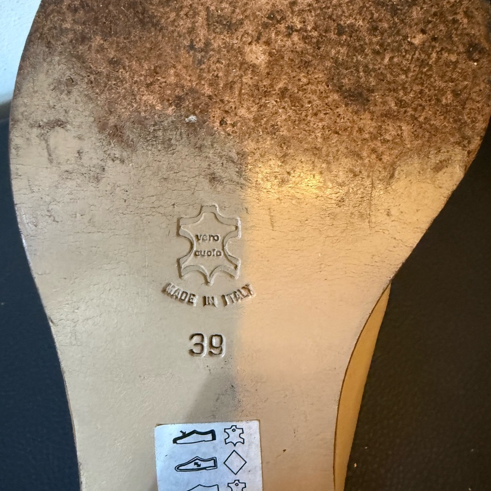 Vintage Armani Leather Mules – Made in Italy – Size 39 - Picture 6 of 9